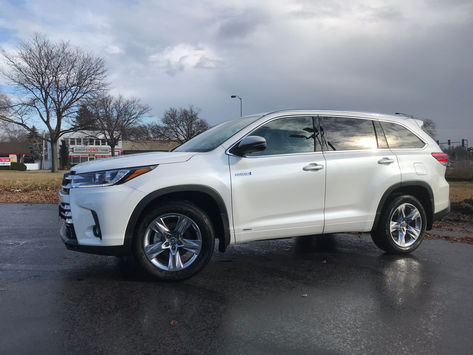 2019 Toyota Highlander Hybrid review